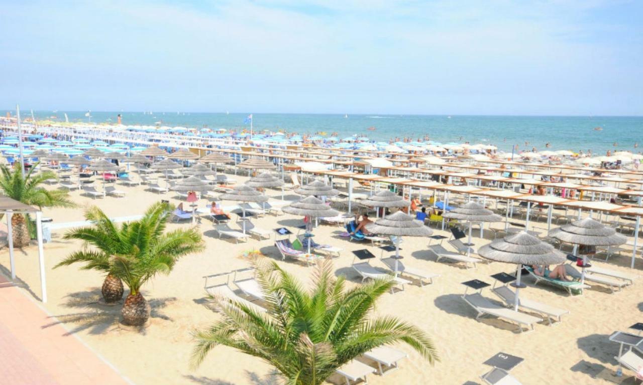 Mehari Rimini - Family Hotel Exteriér fotografie